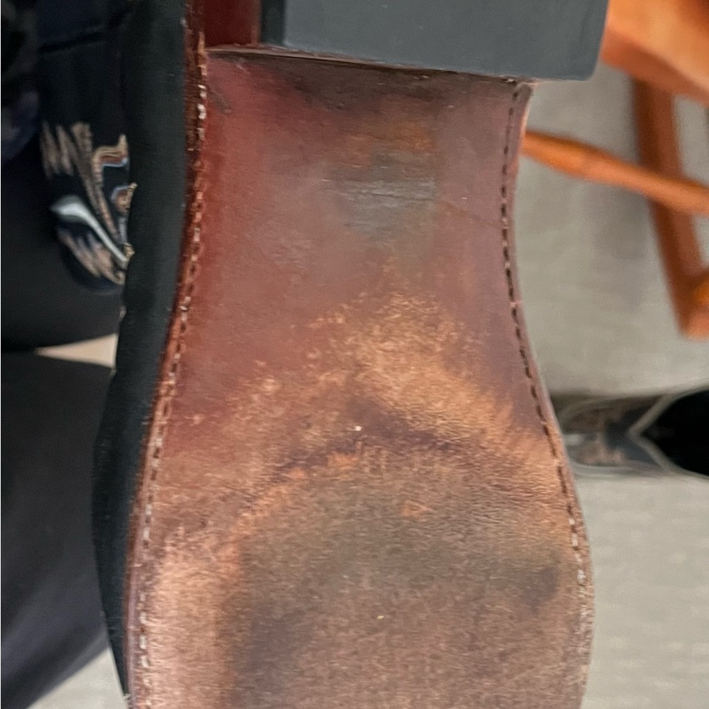 Lucchese Black Leather Western Cowboy Boots Stitched embellishments Rare 9.5 M! - Picture 9 of 16